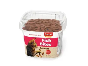 Лакомство для кошек SANAL 75 г