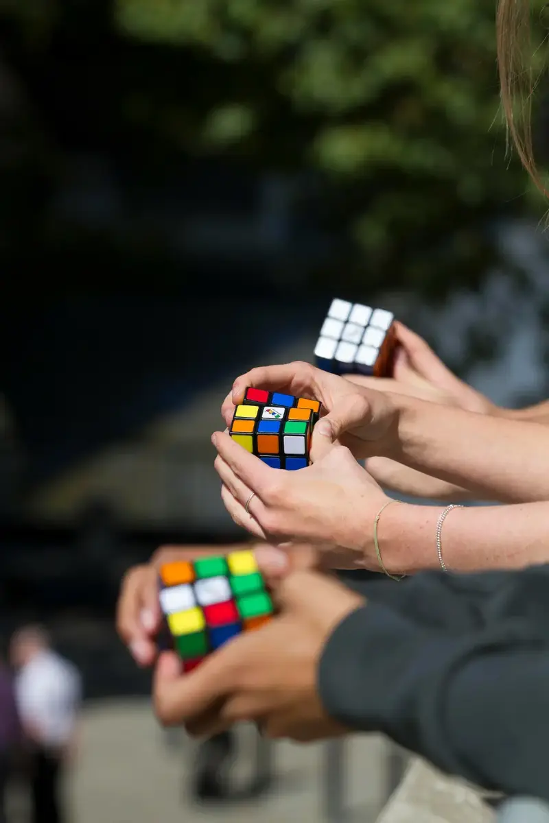 Rubiks 3x3 oriģinālā loģikas spēle Photo 4
