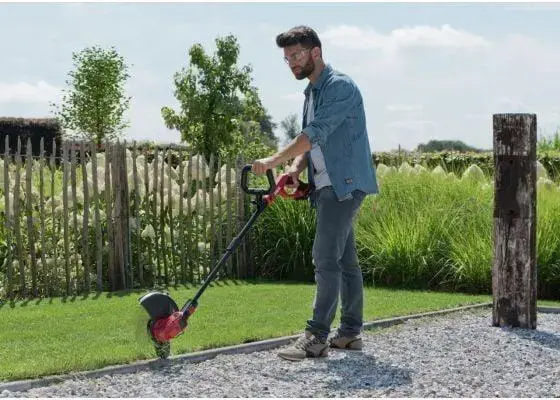 Skil Red GT1E0241CA Cordless Grass Trimmer 20V Photo 3