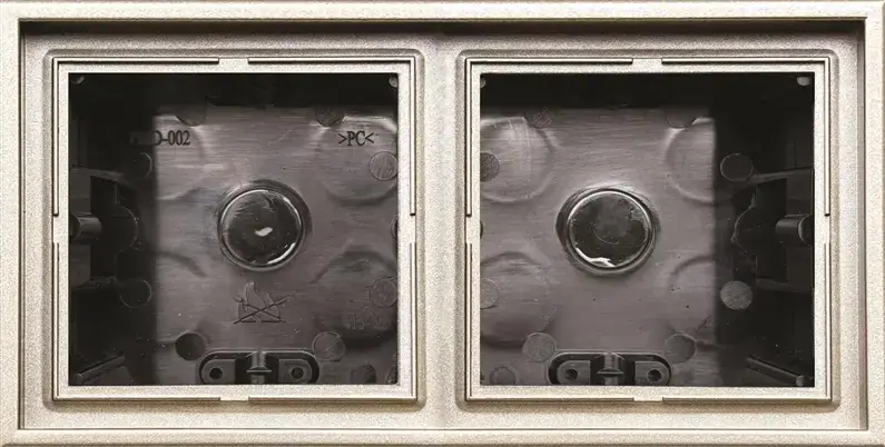 LIREGUS MODERN 2-Gang Frame - Chrome Photo 3