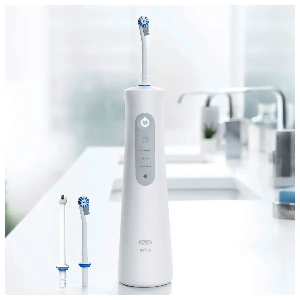 Беспроводной ирригатор Oral-B AquaCare 6 Pro-Expert Photo 2