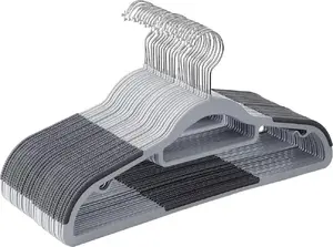 Songmics Zestaw 30 wieszaków z ubrania, nie poślizgowe plastikowe wieszaki, wieszaki na płaszcz, o grubości 0,5 cm, 42 cm długości, srebr