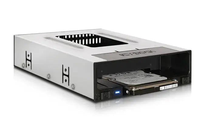 Icy Dock MB795SP-B 2.5/3.5-inch Storage Drive Tray Photo 5