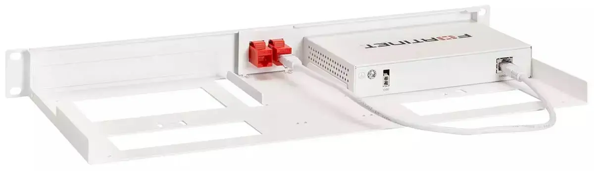 Rackmount.IT montāžas komplekts FortiSwitch 108F Photo 2