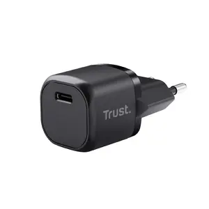 Trust Maxo Universal AC Power Adapter with USB-C Port 20W