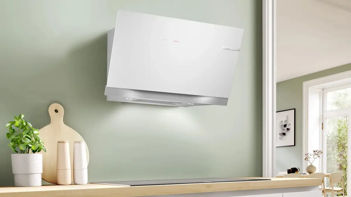 Bosch Serie 8 DWK91LT20 Wall-Mounted Cooker Hood Photo 3