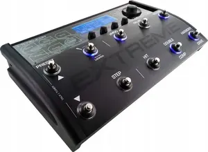 TC Electronic VoiceLive 3 Extreme Vocal and Guitar Multi-Effects Processor