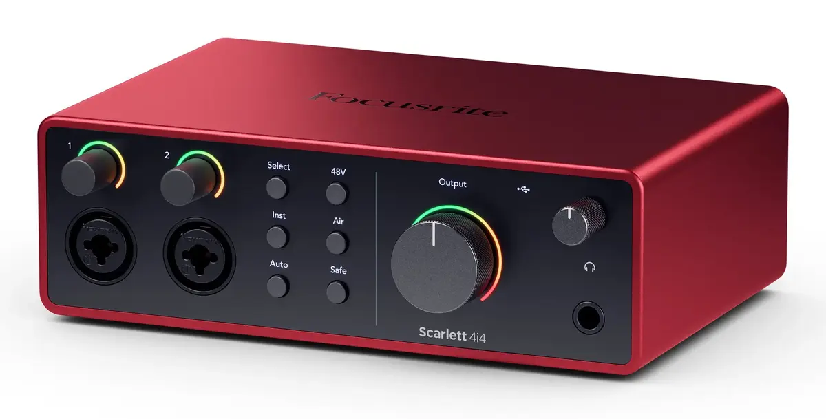 Focusrite Scarlett 4i4 4th Gen audio interfeiss Photo 5