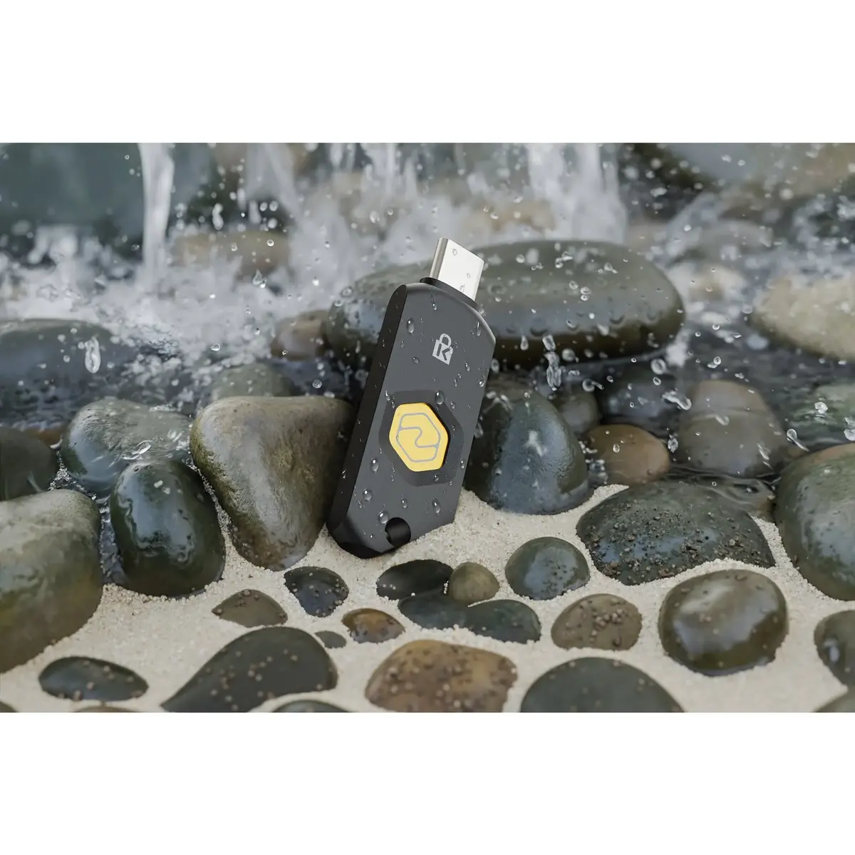 Kensington VeriMark NFC+ USB-C Security Key Photo 19