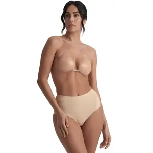 Силиконовые чашечки Bye Bra Beige размер D с эффектом пуш-ап и накладками на соски