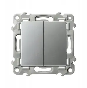 Ospel Szafir ŁP-19Z/m/18 dubultais krustveida slēdzis 10AX 250V IP20 sudraba krāsā