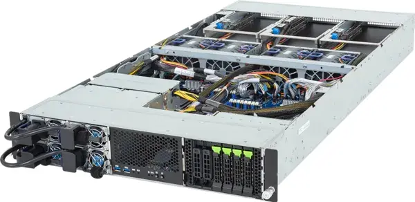 Giga Computing 2U divu procesoru serveris