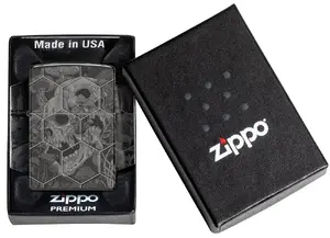 Ветрозащитная зажигалка Zippo 46425 с дизайном черепов