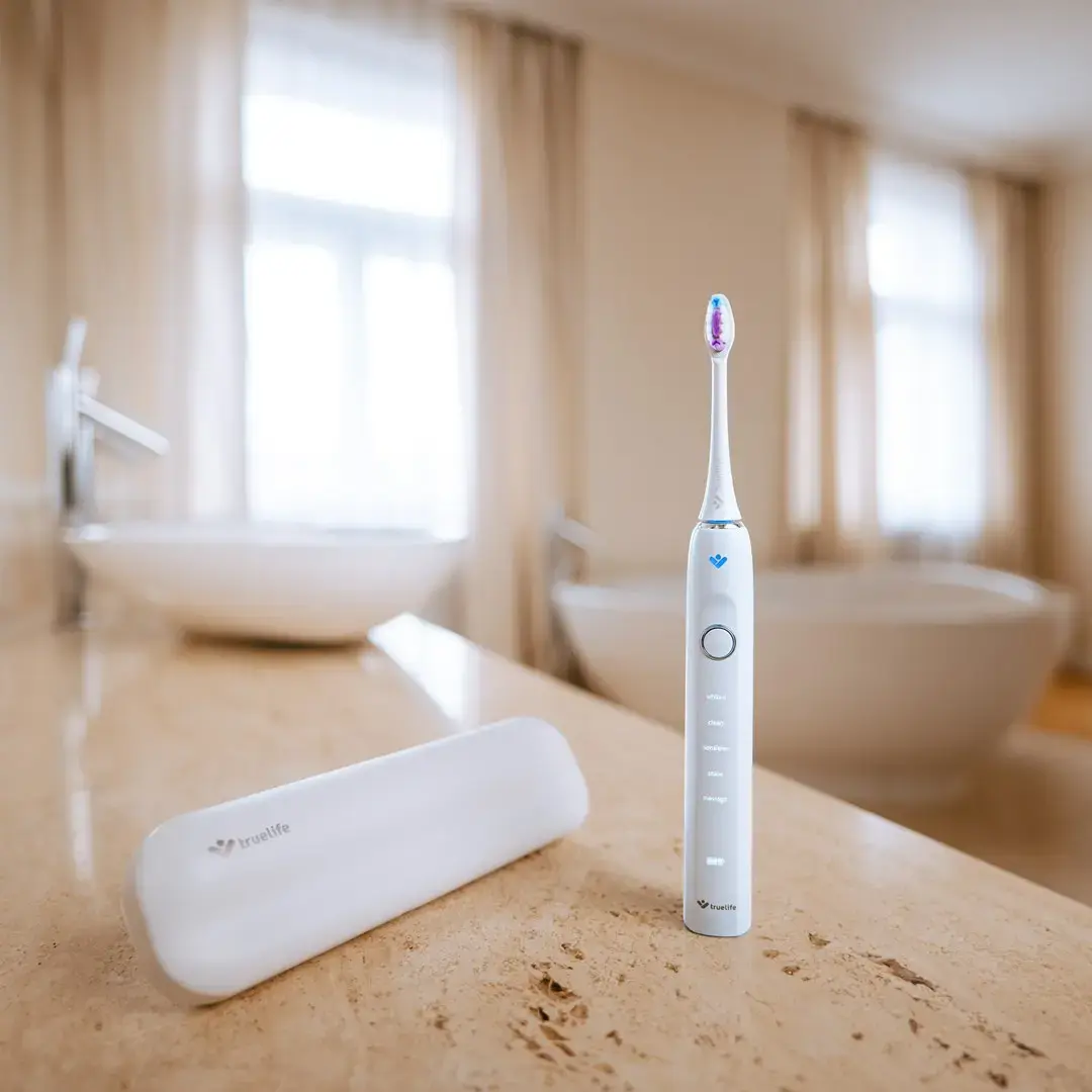 Звуковая зубная щетка TrueLife SonicBrush Clean70 UV Photo 9
