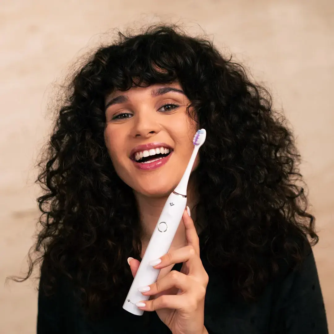 Звуковая зубная щетка TrueLife SonicBrush Clean70 UV Photo 13