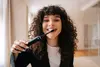 Звуковая зубная щетка TrueLife SonicBrush Clean70 UV Photo 2