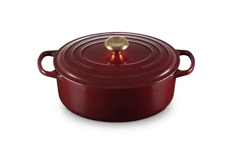 Le Creuset Oval Saucepan 4.7 L Red Photo 2