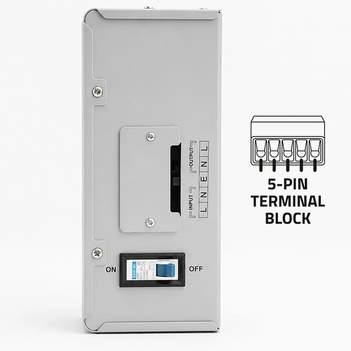 Qoltec AVR 3000VA 1800W Automatic Voltage Regulator Photo 5