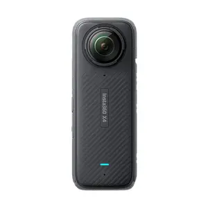 Панорамная экшн-камера Insta360 X4