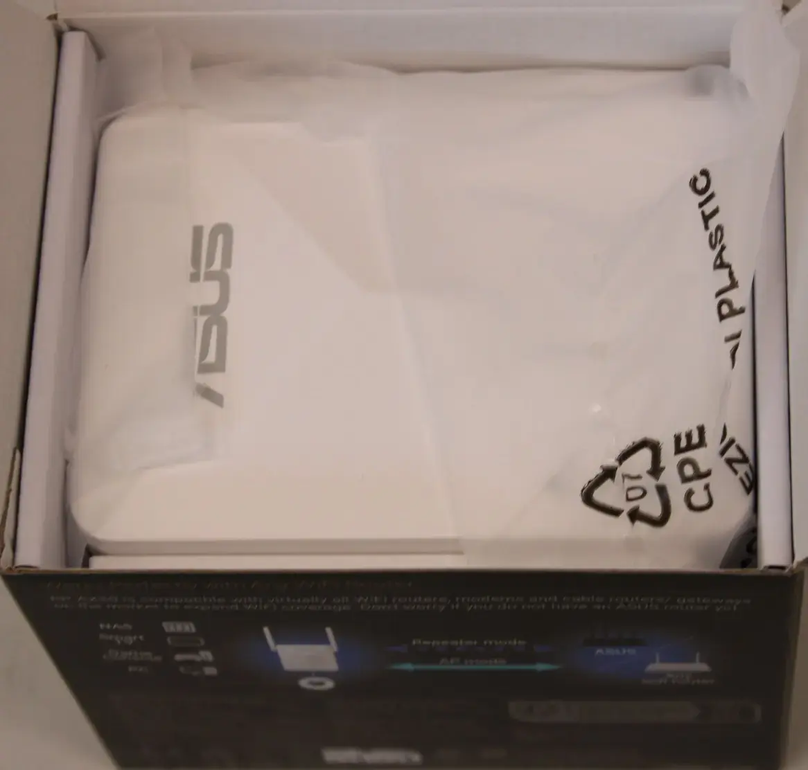 Asus RP-AX50 AX1500 Dual-Band WiFi 6 Range Extender Photo 2