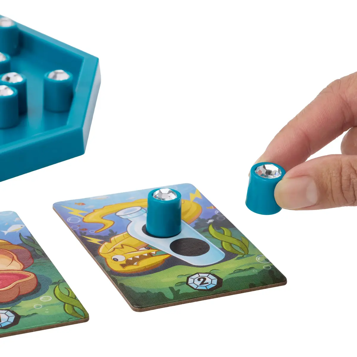 Mattel Deep Sea Diamond Dive Family Board Game Photo 4