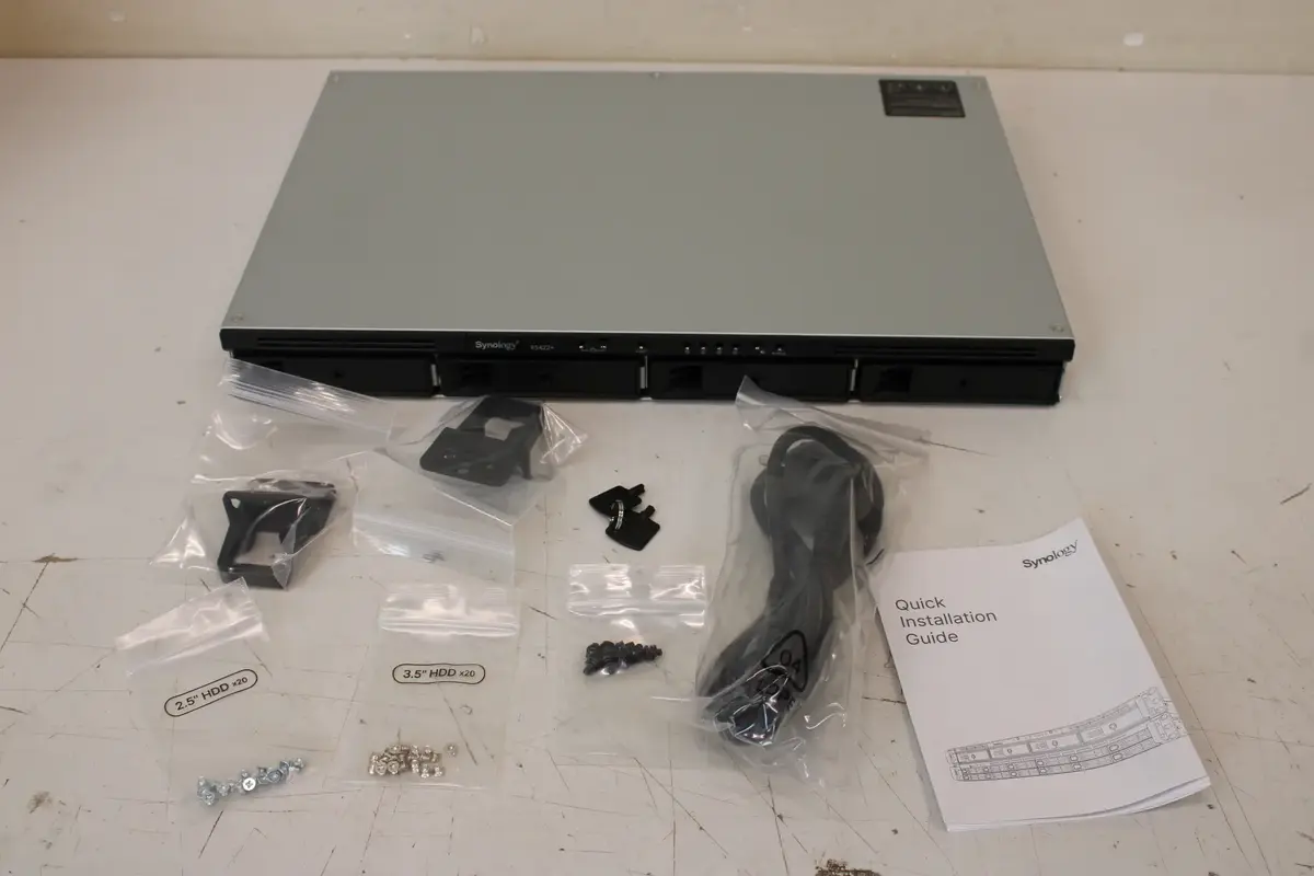 Synology RS422+ 4-vietu NAS tīkla krātuve Photo 2