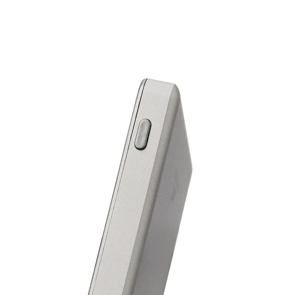 Rivacase VA2616 5000 mAh Power Bank with MagSafe Photo 11