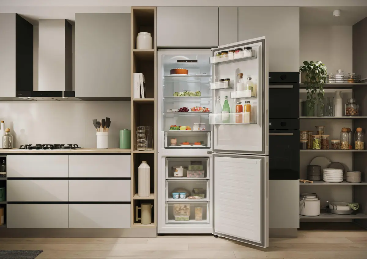 Candy Fresco CNCQ2T618CW Freestanding Refrigerator-Freezer Photo 12