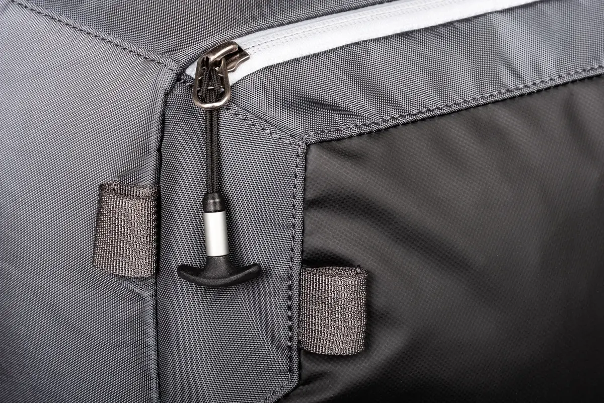 MindShift Gear PhotoCross 15 Camera Backpack Photo 19