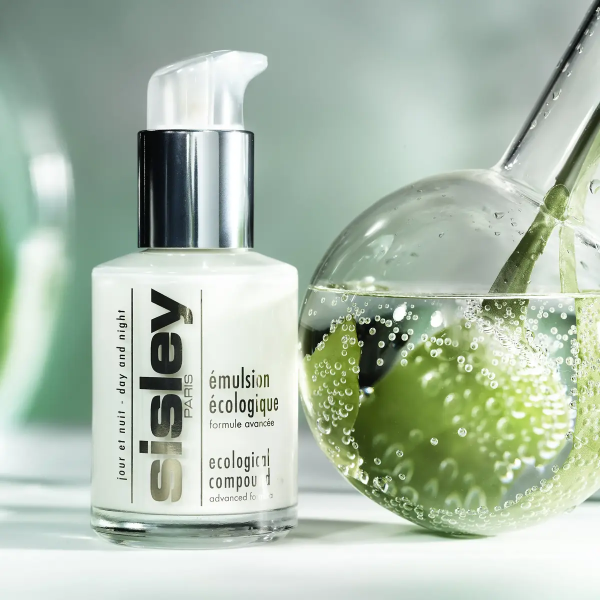 Sisley Ecological Compound Advanced Formula Facial Emulsion 60 ml Photo 6