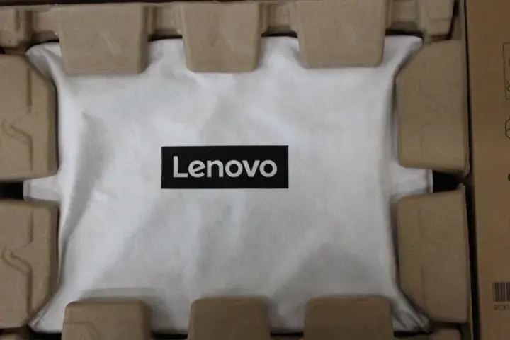 Ноутбук Lenovo Yoga 7 2-in-1 14AKP10 | 14" OLED | AMD Ryzen AI 7 Photo 4
