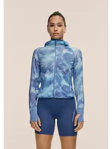 Kurtka damska CASALL Breeze Printed Running Jacket kolor granatowy - L