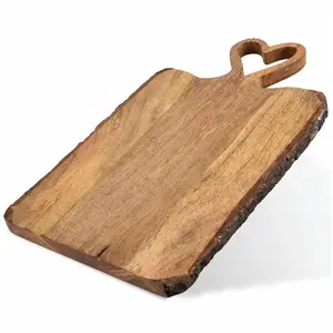 Excellent Houseware griešanas un pasniegšanas dēlis no mango koka