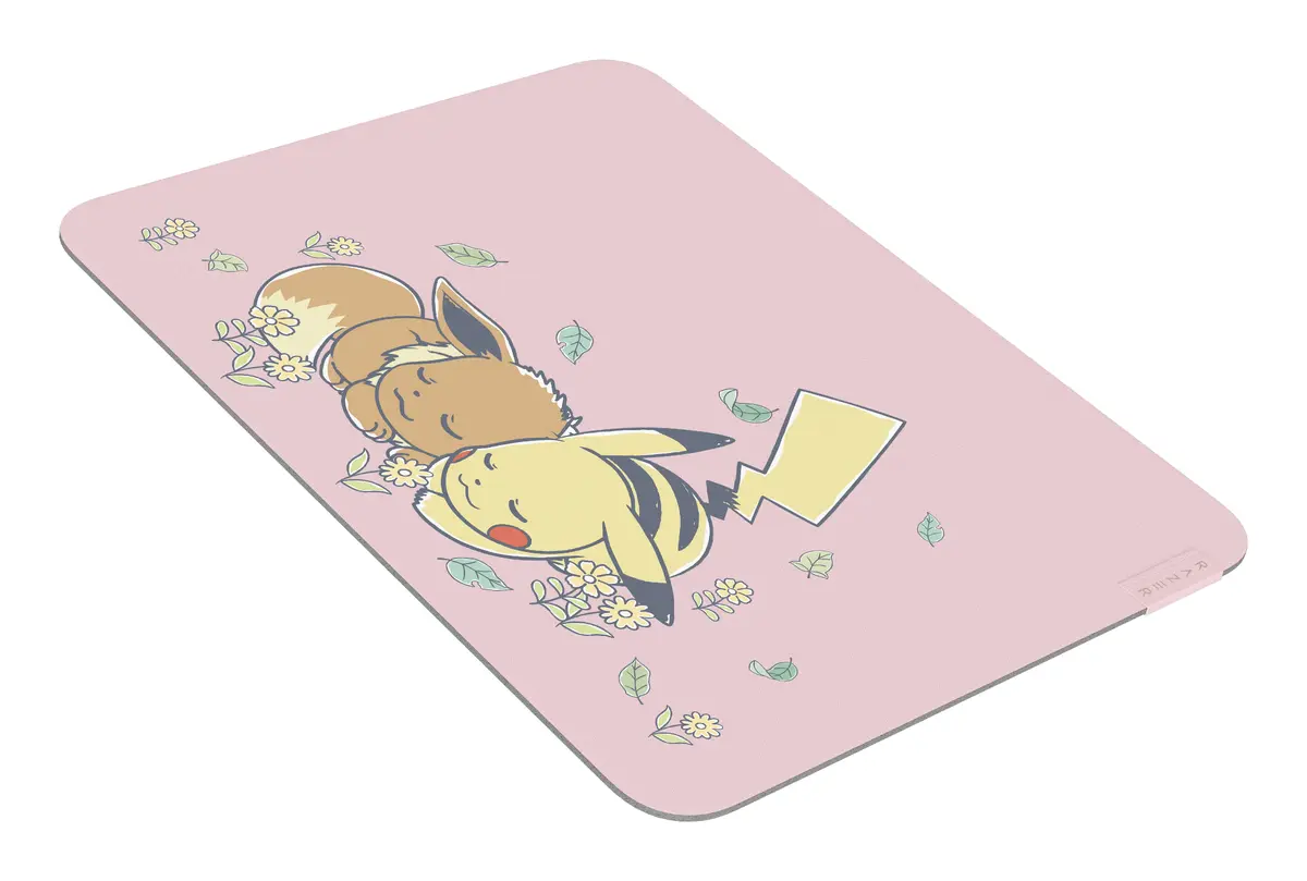 Razer Gigantus V2 Pikachu & Eevee Edition Gaming Mouse Pad Photo 3