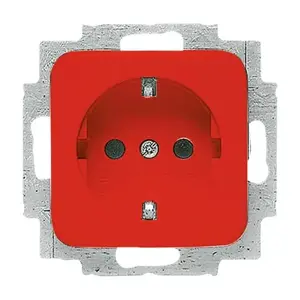 Busch-Jaeger 20 EUC-217-101 Schuko kontaktligzda, 16A 250V, sarkana