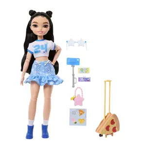 Barbie Dream Besties Weekend Getaway Renee Fashion Doll with 7 Travel Themed Accessories