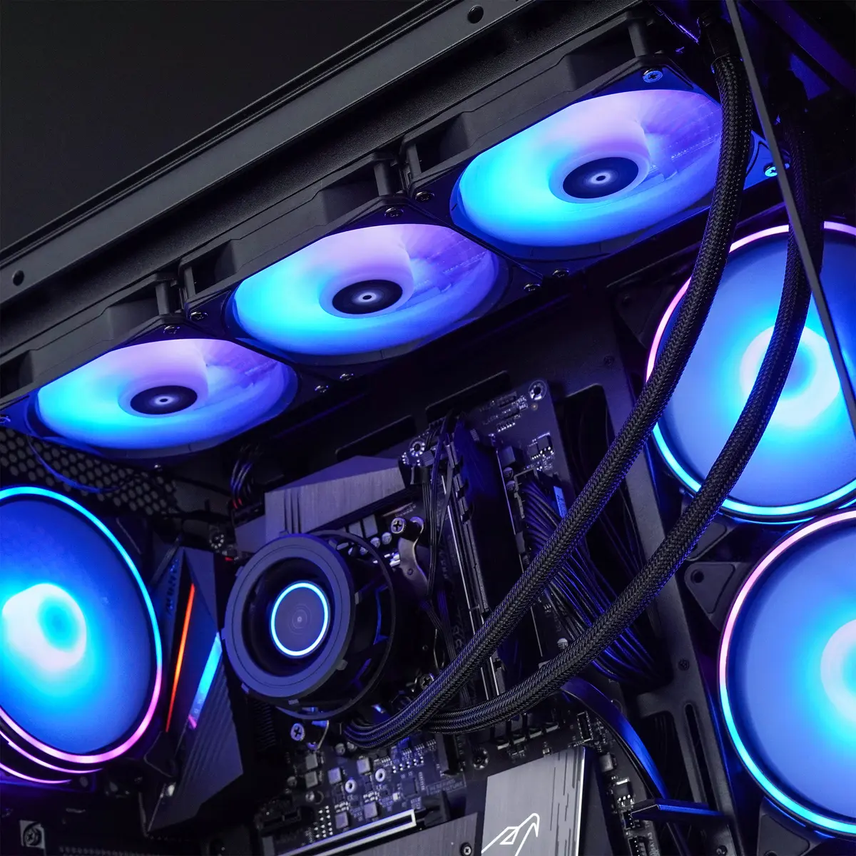 Chieftec CLC-360-VRM-BLK Liquid Cooler Photo 12