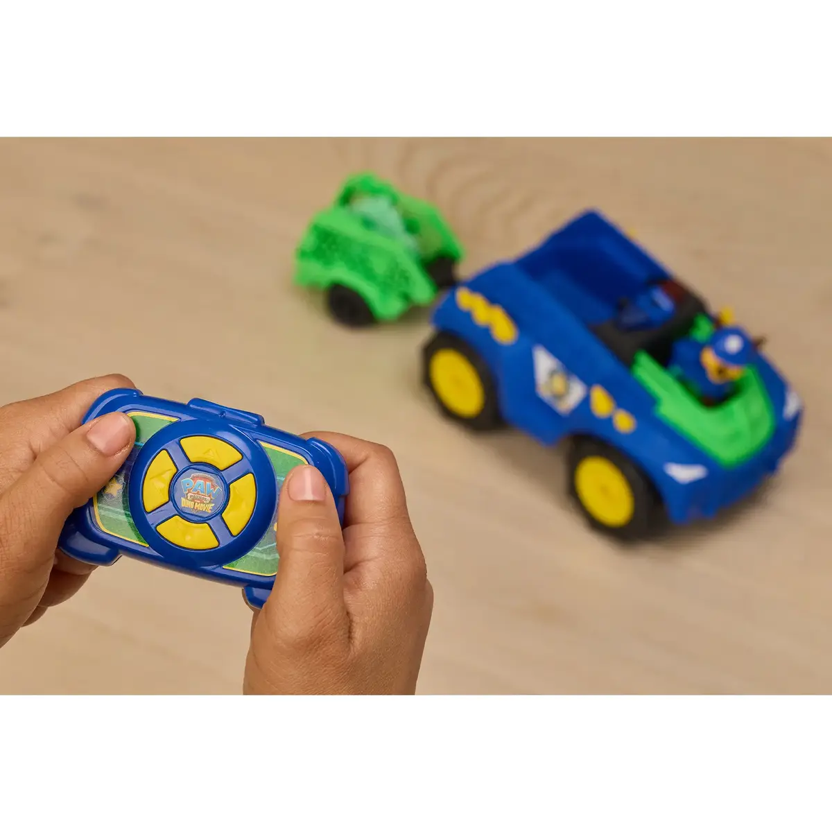 Spinmaster Paw Patrol Chase RC Vehicle Photo 6