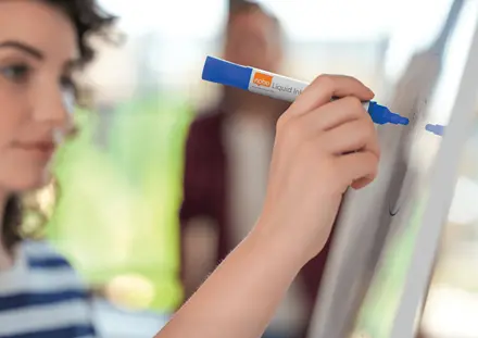 Nobo Liquid Ink Whiteboard Pens Blue 10 Pack Photo 2