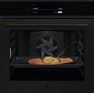 Built-in oven ELECTROLUX EOB9S3ST with steam function