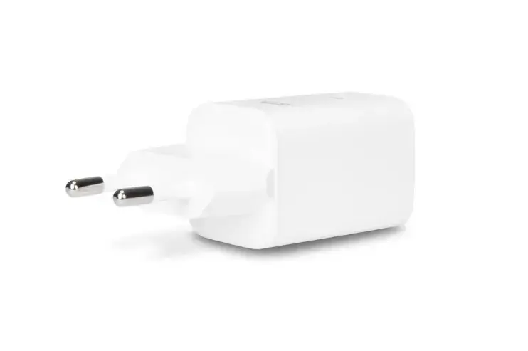 DICOTA 45W GaN Charger D32182 Photo 5