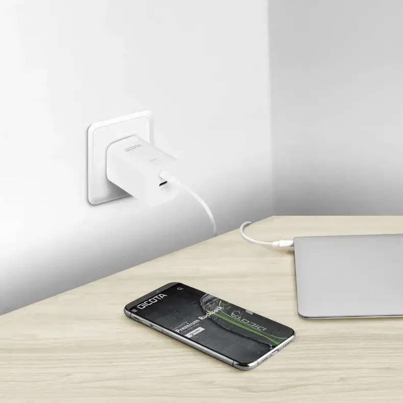 DICOTA 45W GaN Charger D32182 Photo 7