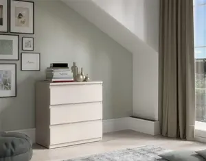 FORTE CHES LSQK211-U60 Cashmere Chest of Drawers
