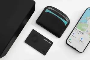 Native Union Findit Card V2 Wallet Tracker Black Compatible with Apple Find My and Google Find Hub