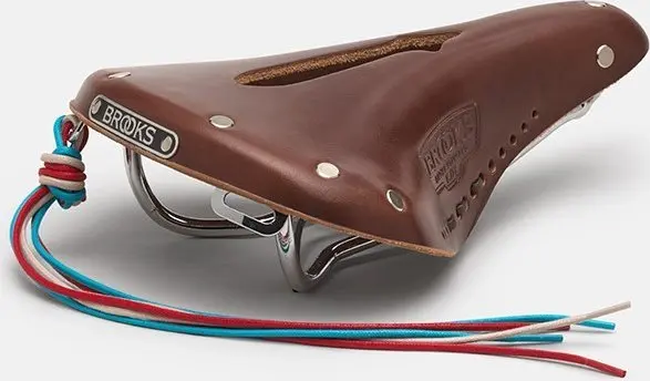 Brooks B17 Carved Short segli brūni