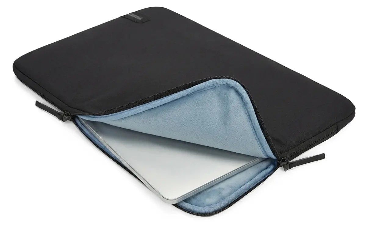 Thule Koya Sleeve for Apple MacBook Pro 14 Black Photo 3