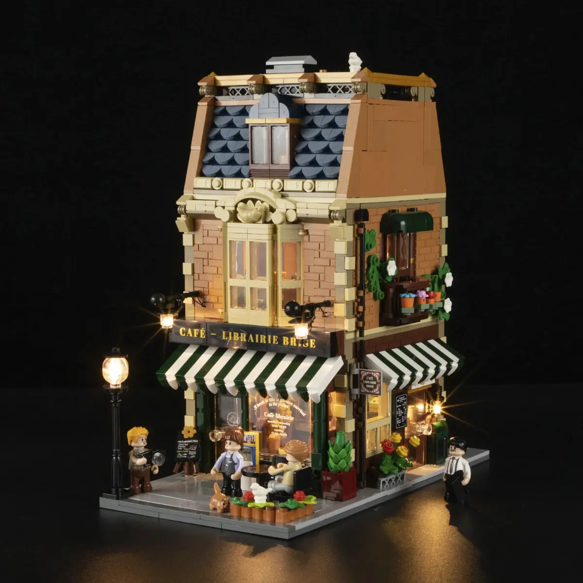 Конструктор Lumibricks F9031 Книжный магазин и кафе Photo 2