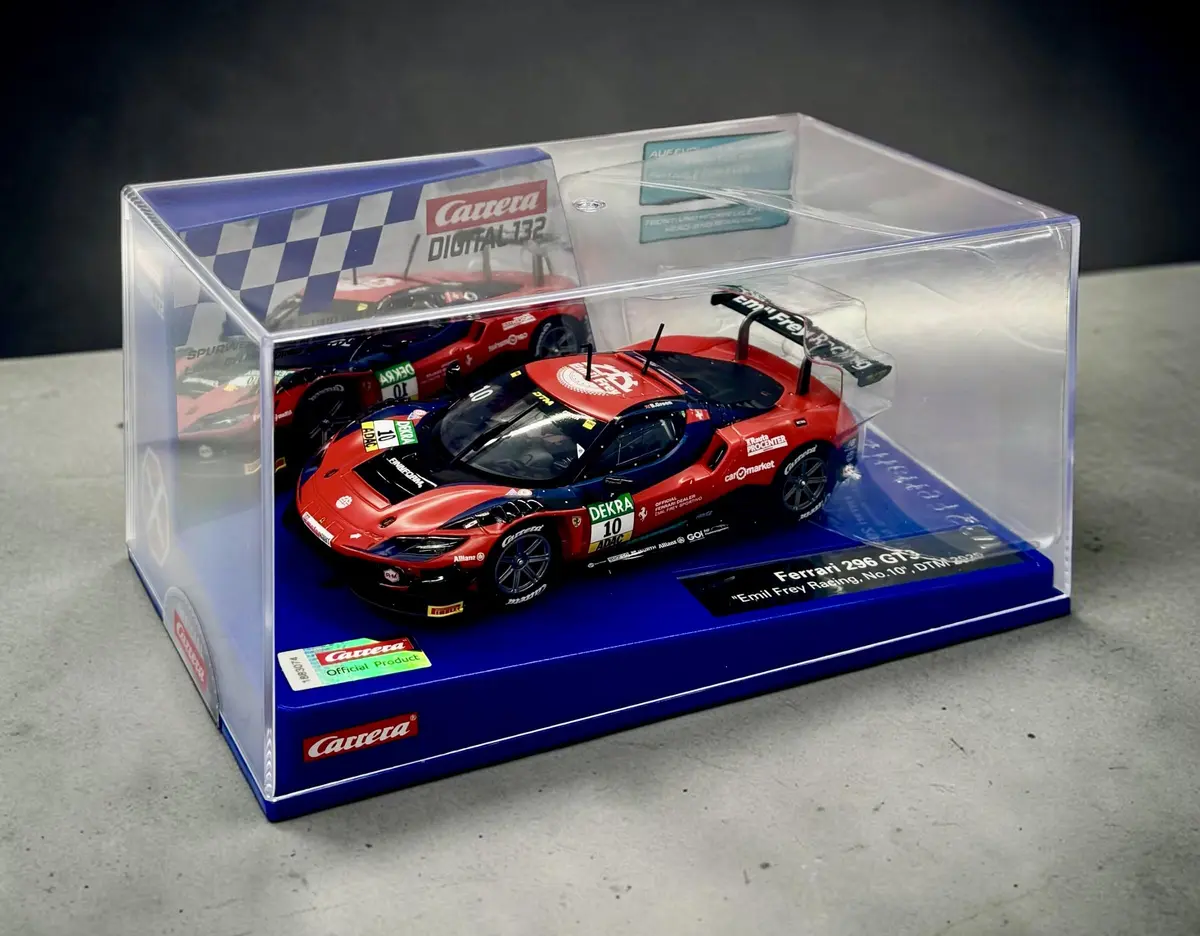 Carrera DIGITAL 132 Ferrari 296 GT3 Emil Frey Racing No.10 Photo 2