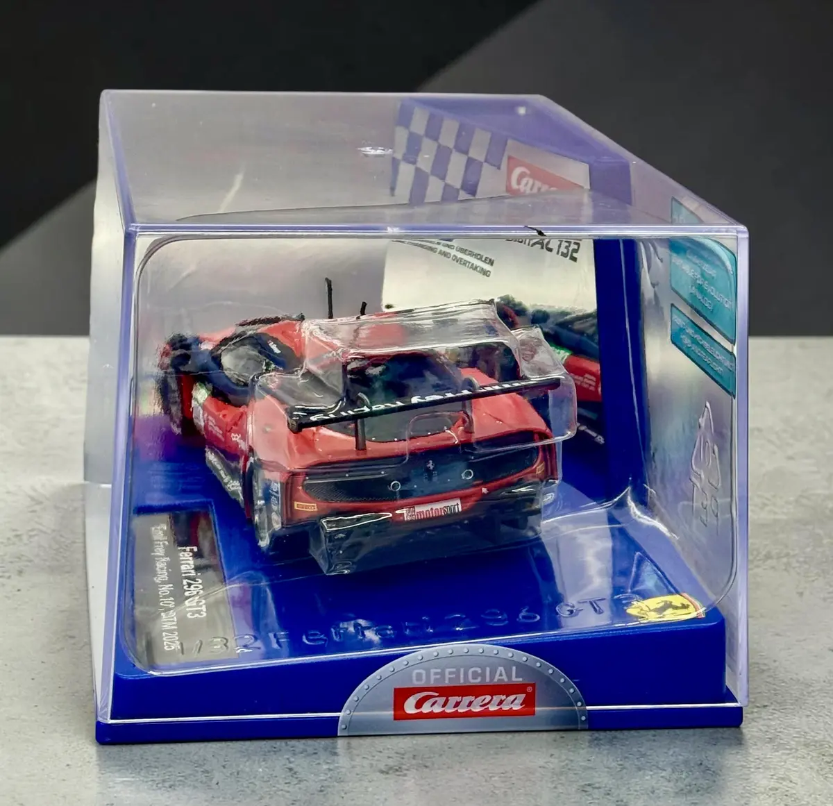 Carrera DIGITAL 132 Ferrari 296 GT3 Emil Frey Racing No.10 Photo 6