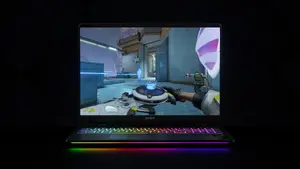 Spēļu klēpjdators OMEN by HP MAX 16-ak0061nn ar Ryzen AI 9 HX 375 procesoru, 32GB RAM, 1TB SSD, 16 collu WQXGA 240Hz ekrānu un GeForce RTX 5080